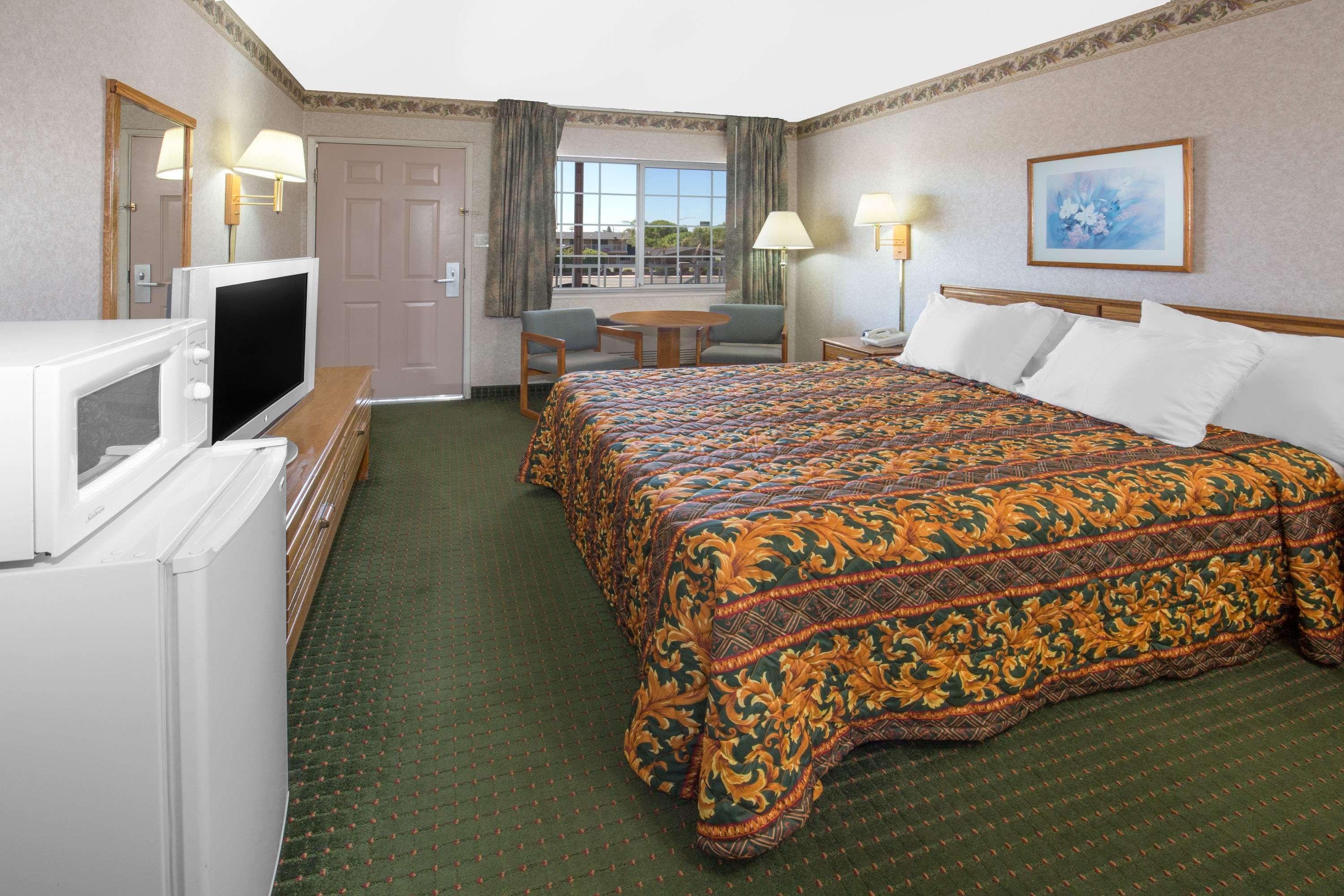 Days Inn by Wyndham Oroville Eksteriør bilde