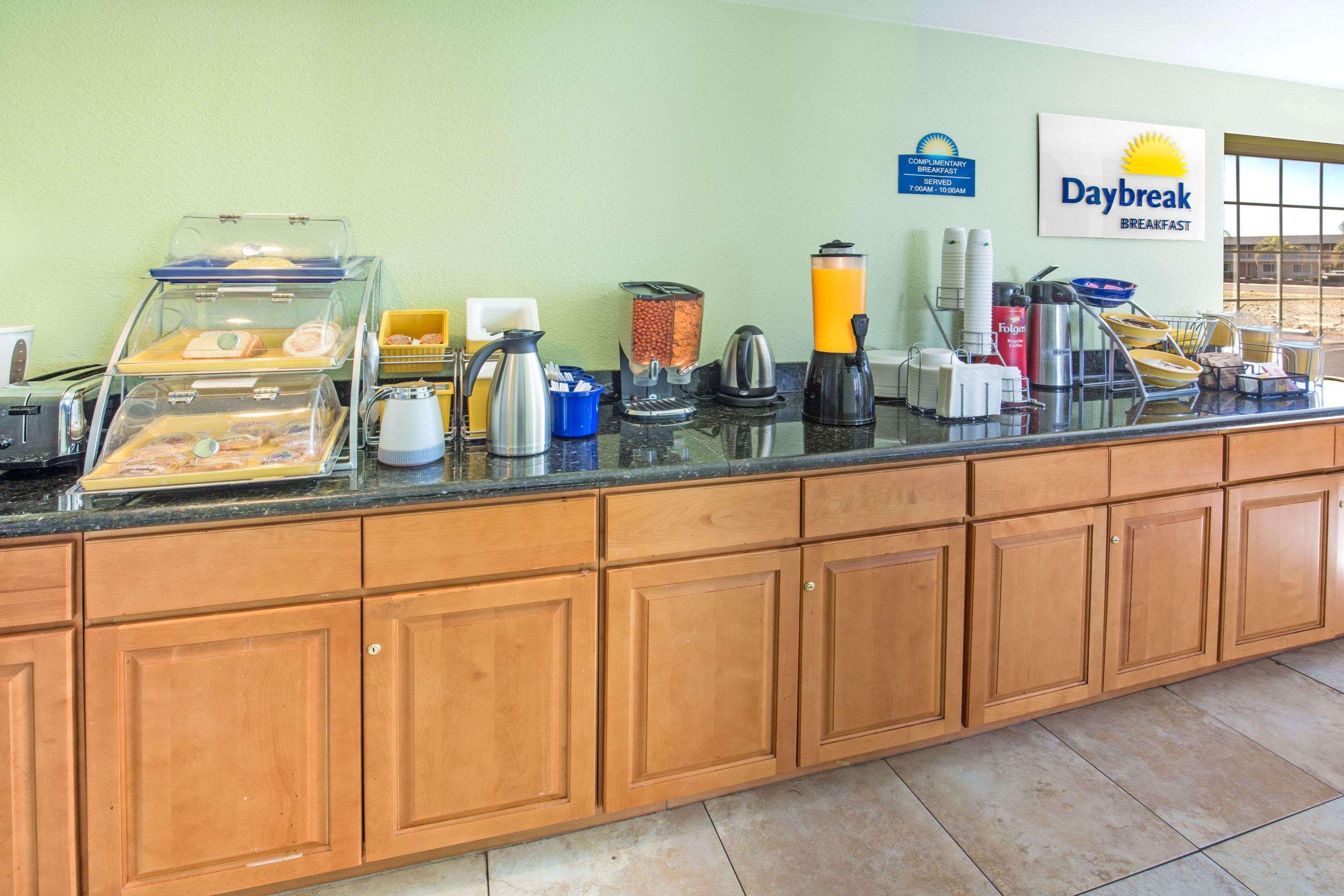 Days Inn by Wyndham Oroville Eksteriør bilde